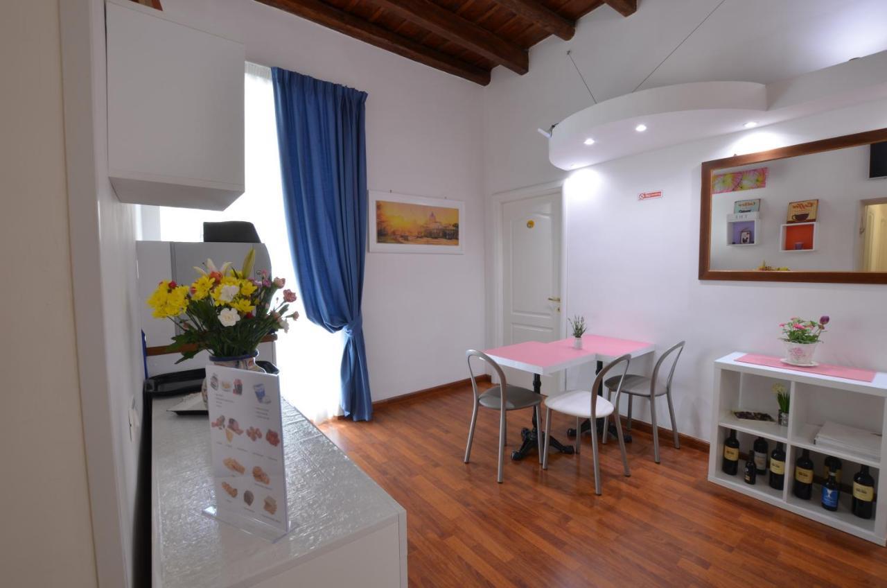 Notti A Roma Bed and Breakfast Εξωτερικό φωτογραφία
