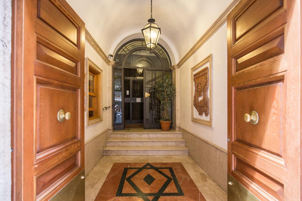 Notti A Roma Bed and Breakfast Εξωτερικό φωτογραφία