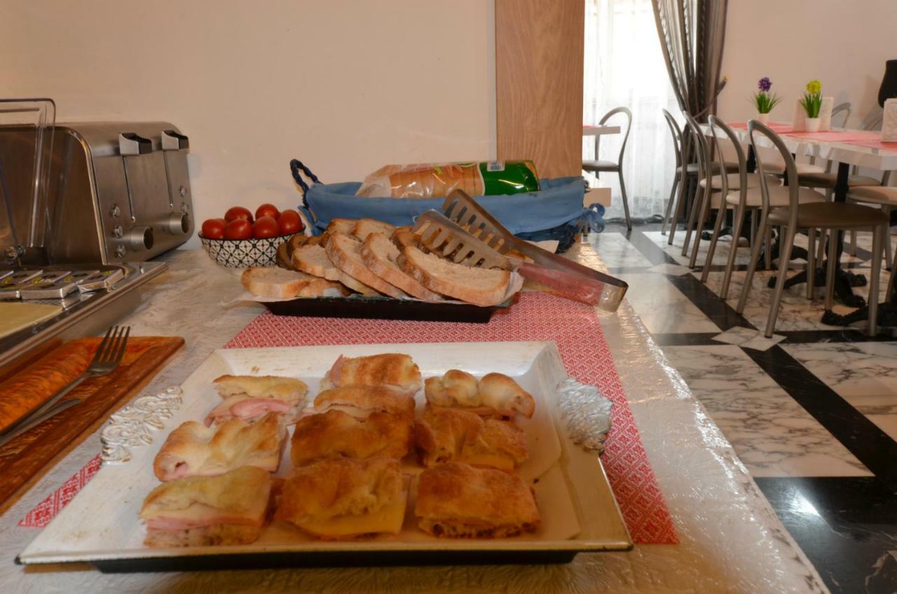 Notti A Roma Bed and Breakfast Εξωτερικό φωτογραφία